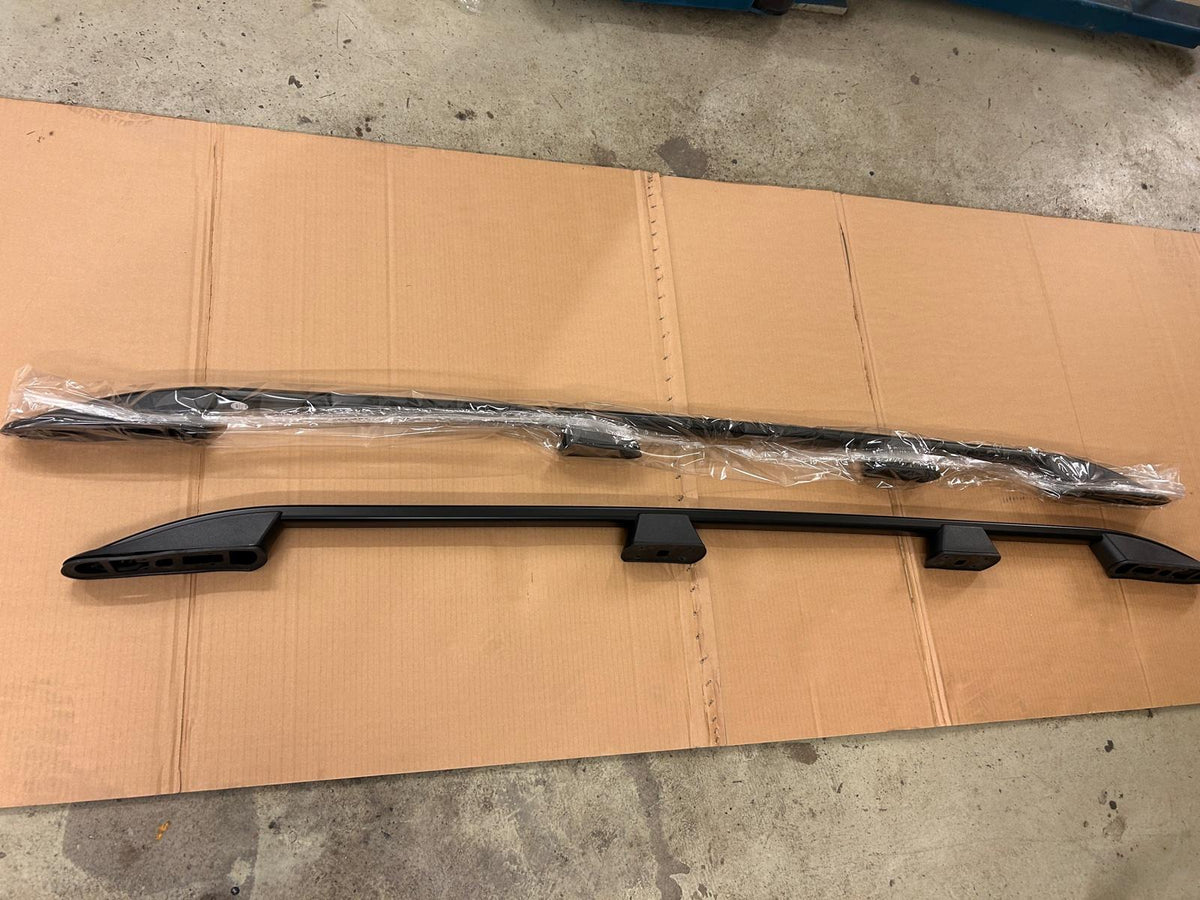 Dachreling mit ABE: VW Caddy Standard / Maxi - Schwarz/Silber