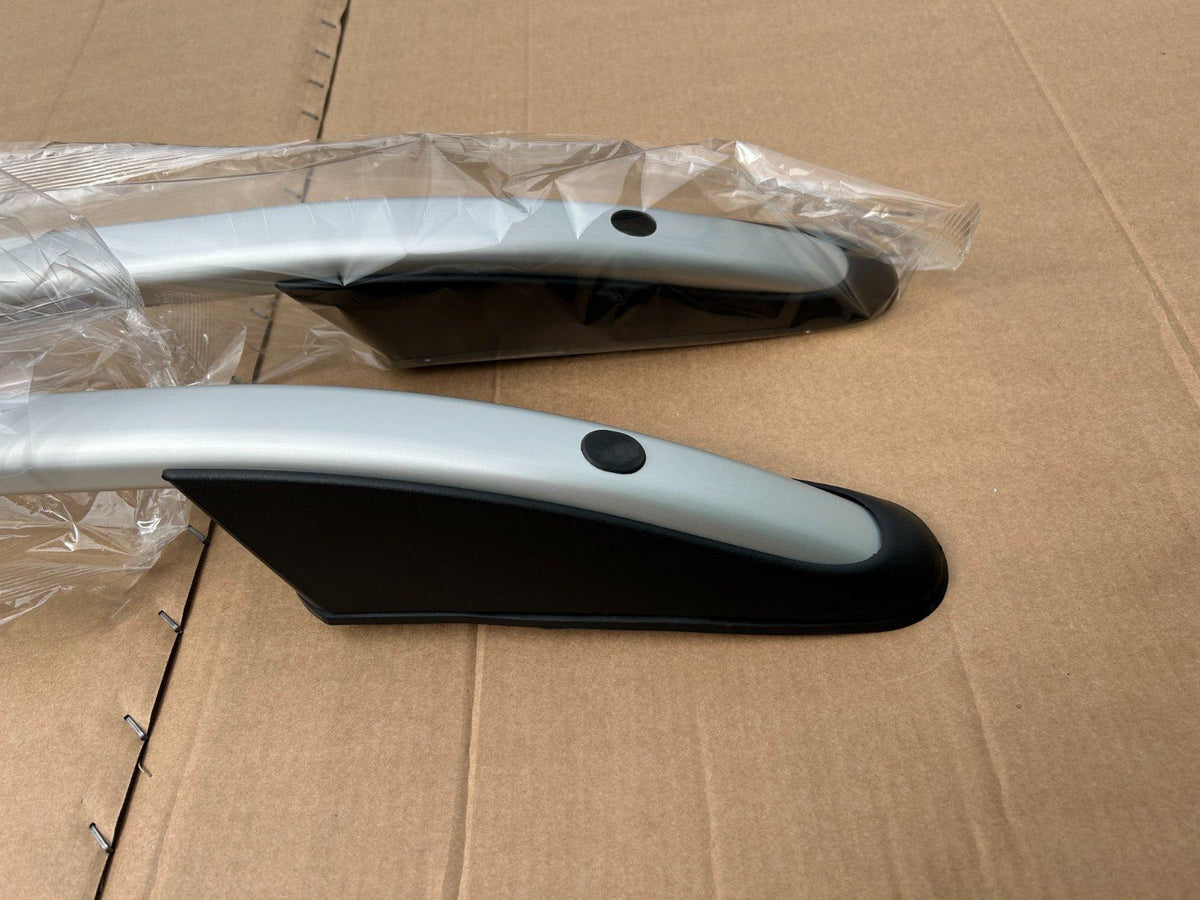 Dachreling mit ABE: VW Caddy Standard / Maxi - Schwarz/Silber