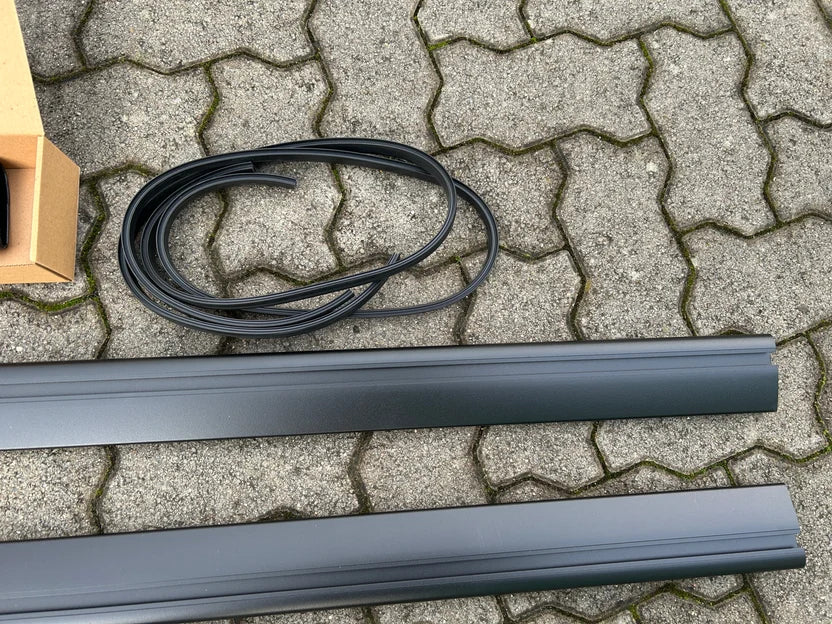 Dachreling + Dachträger FLACH Set Ford Transit / Tourneo Custom (2013 - 2022) - L1 L2 Schwarz/Silber