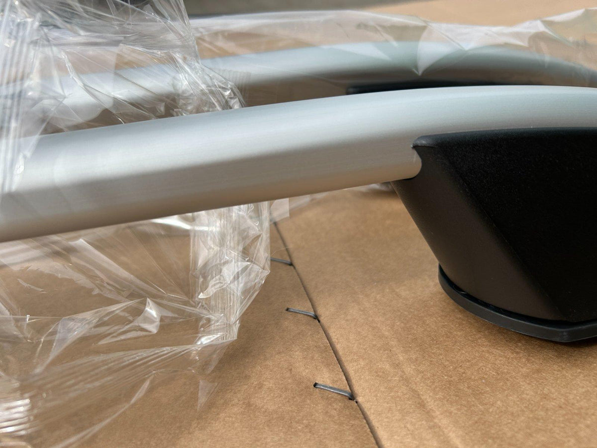 Dachreling mit ABE: VW Caddy Standard / Maxi - Schwarz/Silber